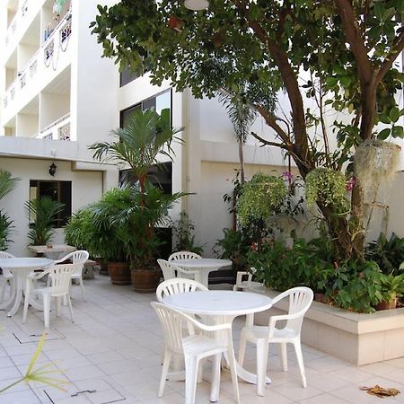 Veerachai Court Chiang Mai Dış mekan fotoğraf