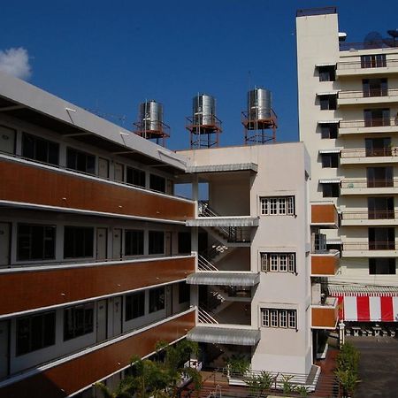 Veerachai Court Chiang Mai Dış mekan fotoğraf